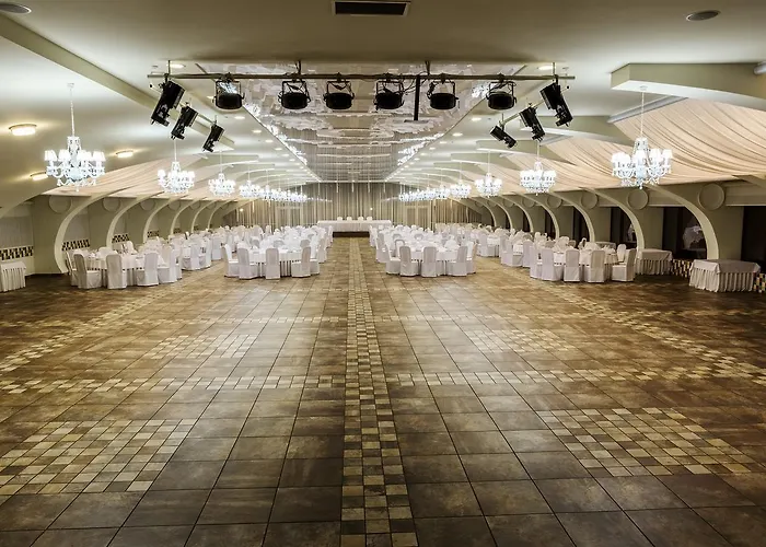 Hutor Hotel Дніпро